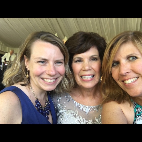 Meet your Posher, Cindy - Picture 1 of 1